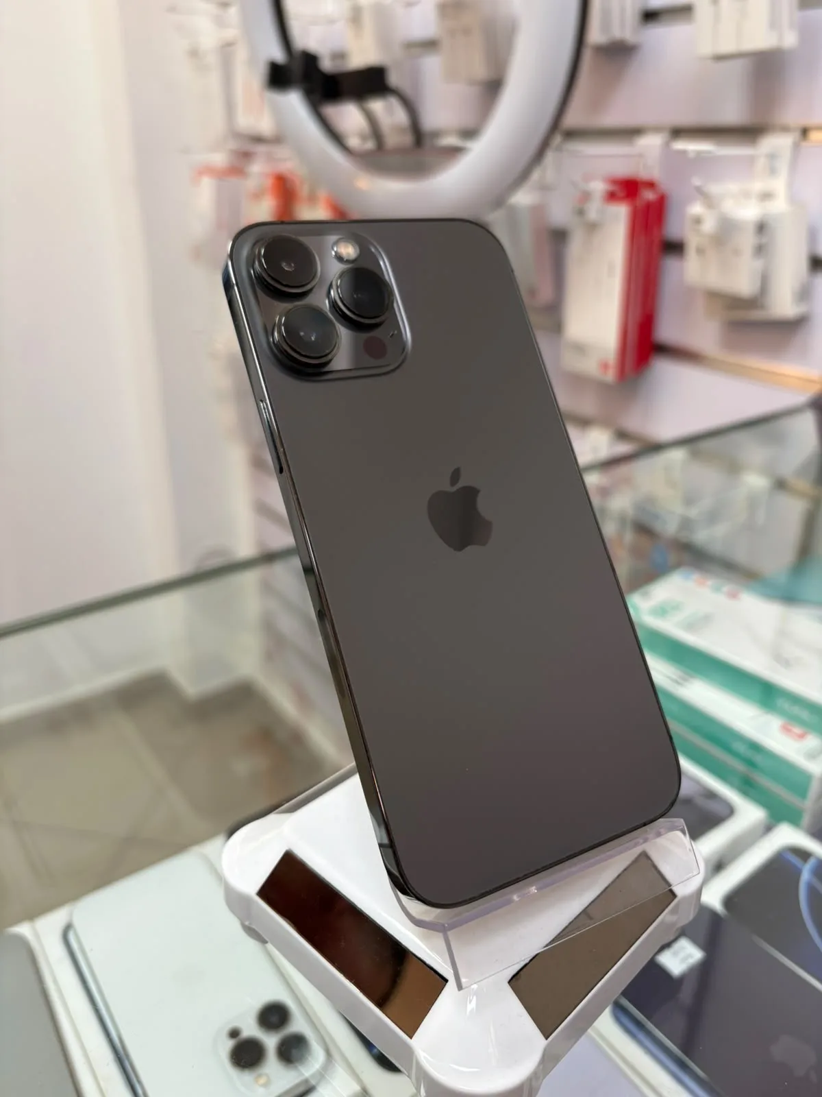 iPhone 13 pro, fotografija 1 od 3